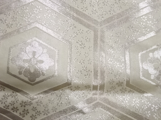  菱に花唐草模様織出しリバーシブル全通袋帯